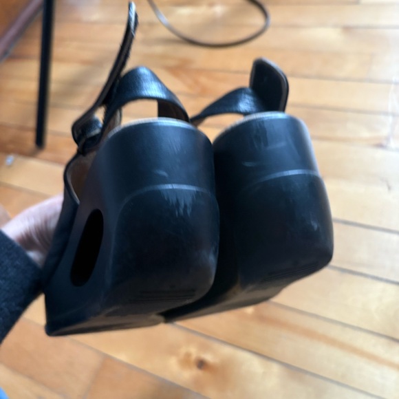 Fly London Sz 6.5 (37) Black Leather Open Toes Lagenlook Wedge Sandals - Picture 5 of 9